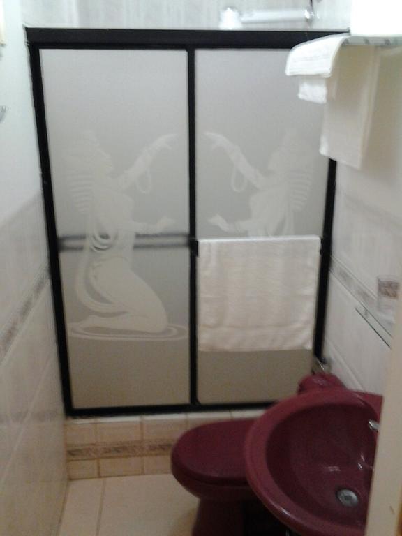 Suites La Rosa Guayaquil Quarto foto